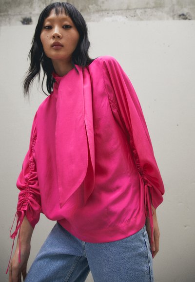 Rodebjer Blouse - hot pink