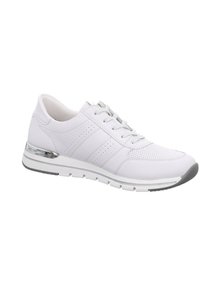Scarpa sportiva bianca con texture perforata, design con lacci e accento trasparente sul tallone. Caratterizzata da una suola flessibile e una punta grigia a contrasto.