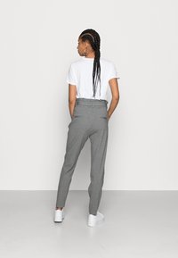 VERO MODA Pantaloni Carta A Quadretti Donna | Modello VMEVA HR Loose Paperbag Check | Grigio, Taglia S/30 | Vita Alta Con Coulisse - 4