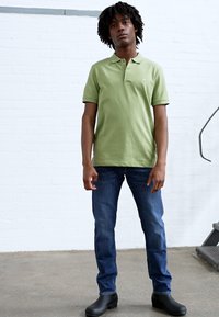 Lee DAREN ZIP FLY - Calças de ganga de perna direita - dark stone