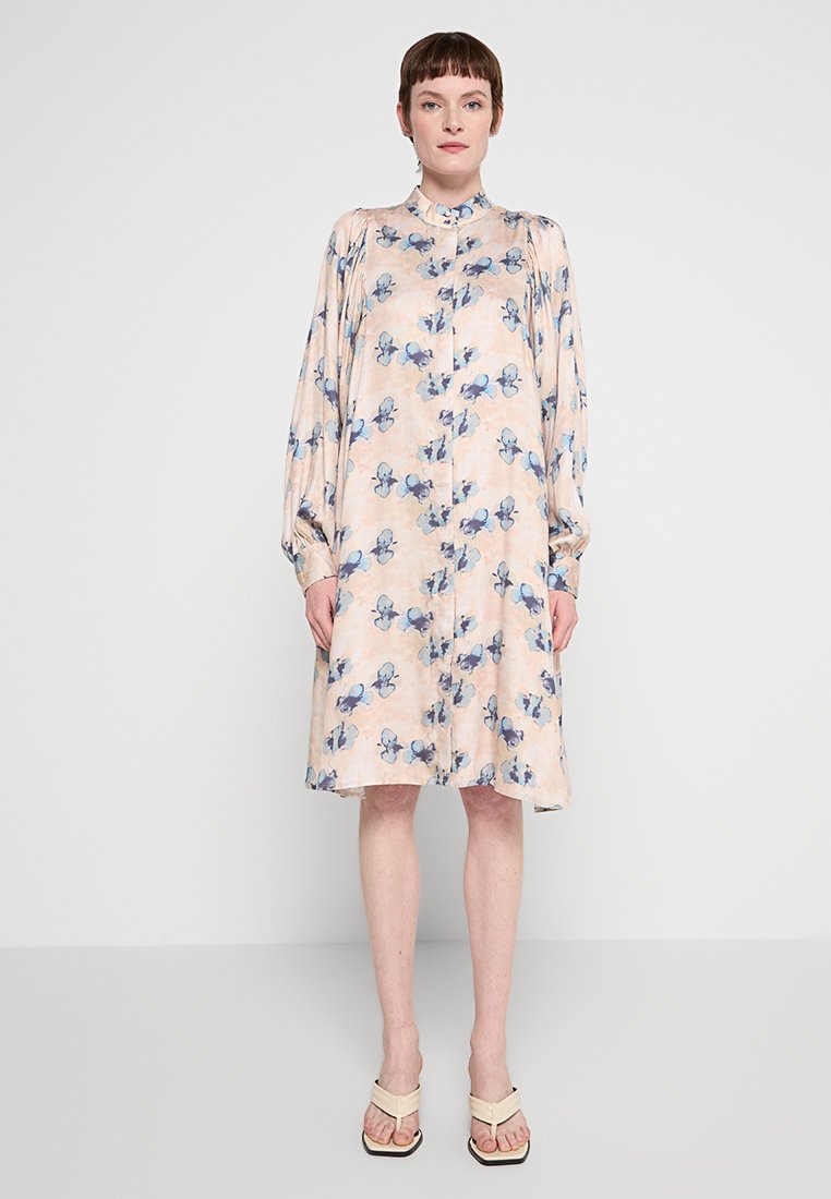 Bruuns Bazaar Jurk beige Bruuns Bazaar Jurk beige