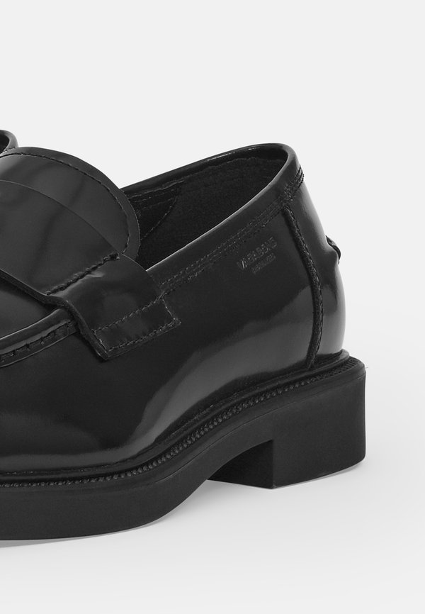 ALEX - Smart slip-ons3