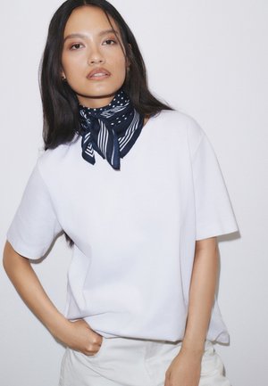 Next, Halsdoek - navy blue polka dot