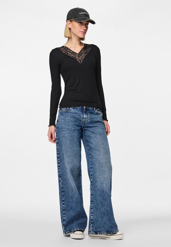 PCSIRI - Long sleeved top2