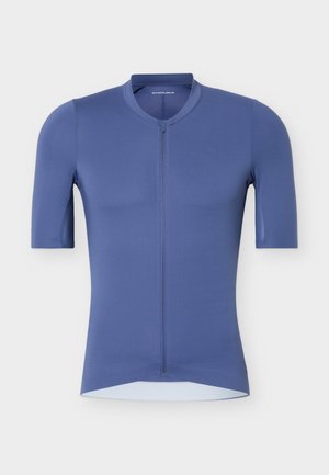 Trumpomis rankovėmis mėlynas dviračių džersis su priekiu užtrauktuku ir tinklinėmis šoninėmis panelėmis, pateiktas ant baltos fono.