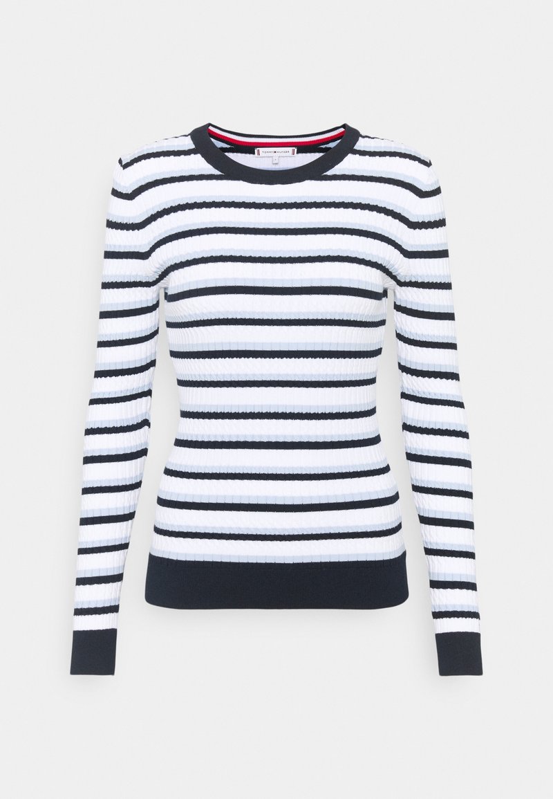 Maglione a maniche lunghe bianco a costine con strisce orizzontali nere, polsini neri, orlo e colletto.