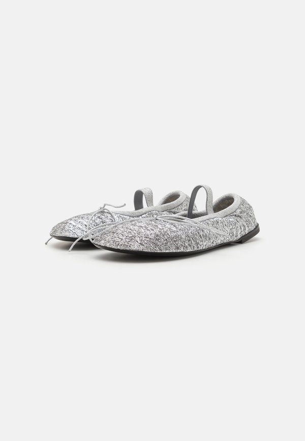 GLOVE MARY JANE BALLET FLATS IN METALLIC - Ankle strap ballet pumps - silver4
