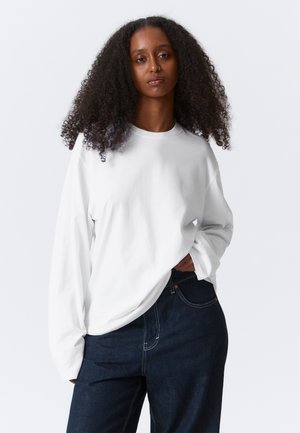 BOXY  - T-shirt à manches longues - white