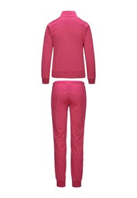 Tuta rosa realizzato in tessuto morbido, con giacca zip-up con colletto e polsini elasticizzati, abbinato a pantaloni con vita elasticizzata dello stesso colore.