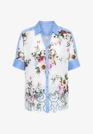Kurzärmliges Hemd mit Knopfleiste, hellblauem Kragen und Manschetten, weißer Grundfarbe sowie mehrfarbigen Blumen- und spitzenähnlichen Mustern.