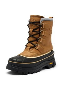Bruna läder vinterstövlar med grå fleecefoder, svart gummisula, gyllene metallöglor och snören, med en Vibram-sula för bättre grepp.