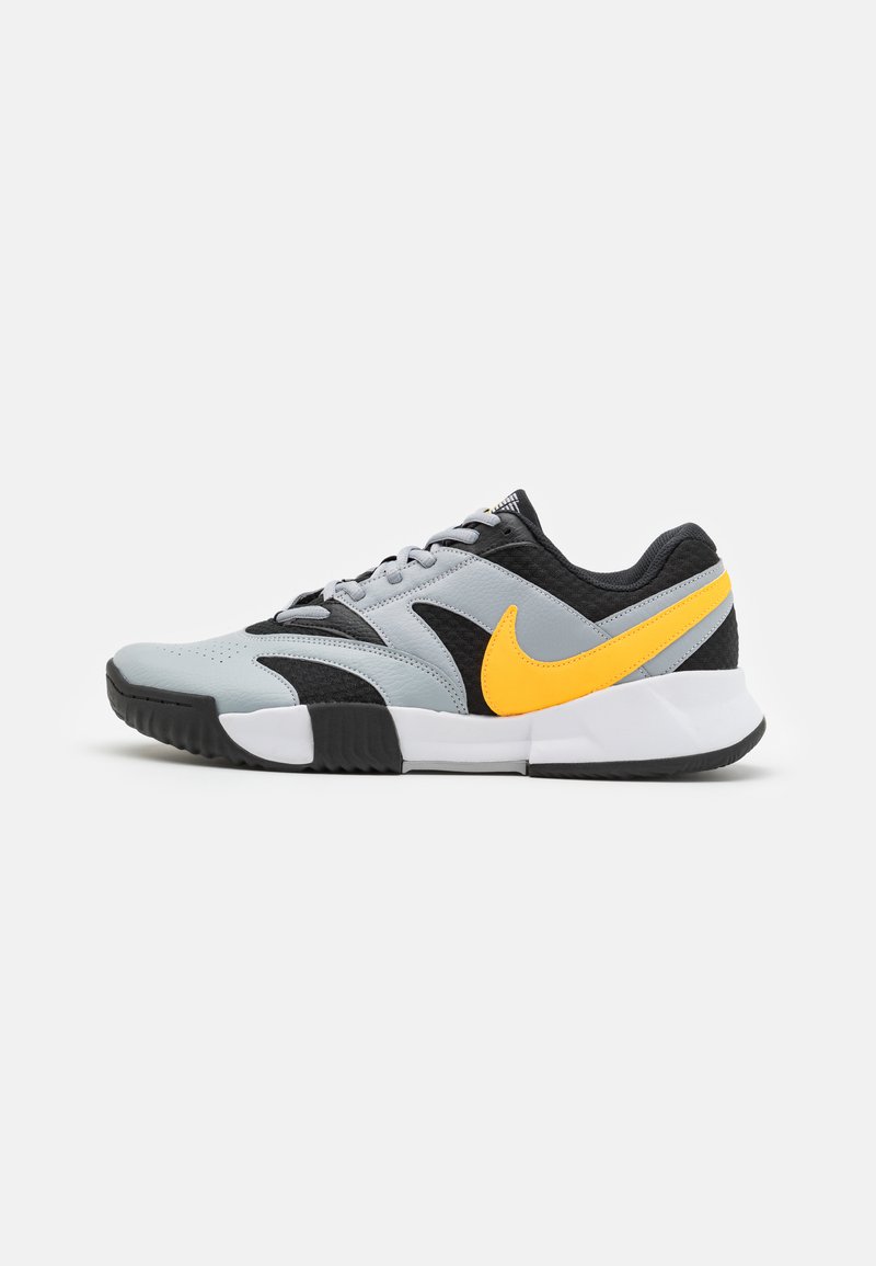 Nike Performance COURT LITE 4 - Teniso bateliai molio dangos kortams - black/laser orange/wolf grey/white