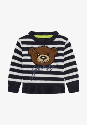 Marineblau-weiß gestreifter Pullover mit langen Ärmeln, verziert mit einem strukturierten braunen Bärenkopf und dem aufgestickten Schriftzug "guess" auf der Vorderseite, mit Knöpfen an der Schulter.