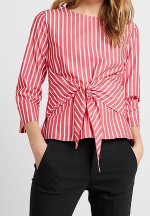 Blus - red