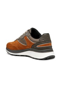 Geox U SPHERICA ACTIF X1 - Sneakers basse - cognac desert