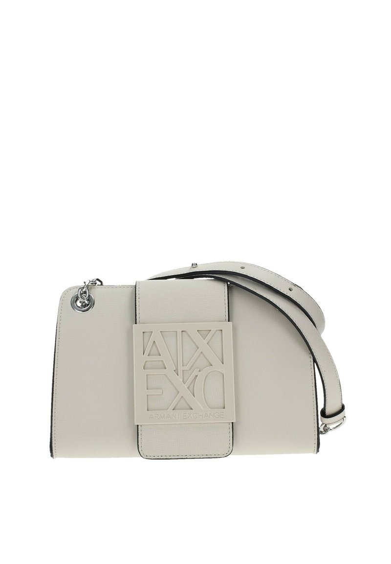 Borsa beige con finitura testurizzata, forma rettangolare e patta frontale con un logo del marchio in rilievo. Tracolla regolabile.