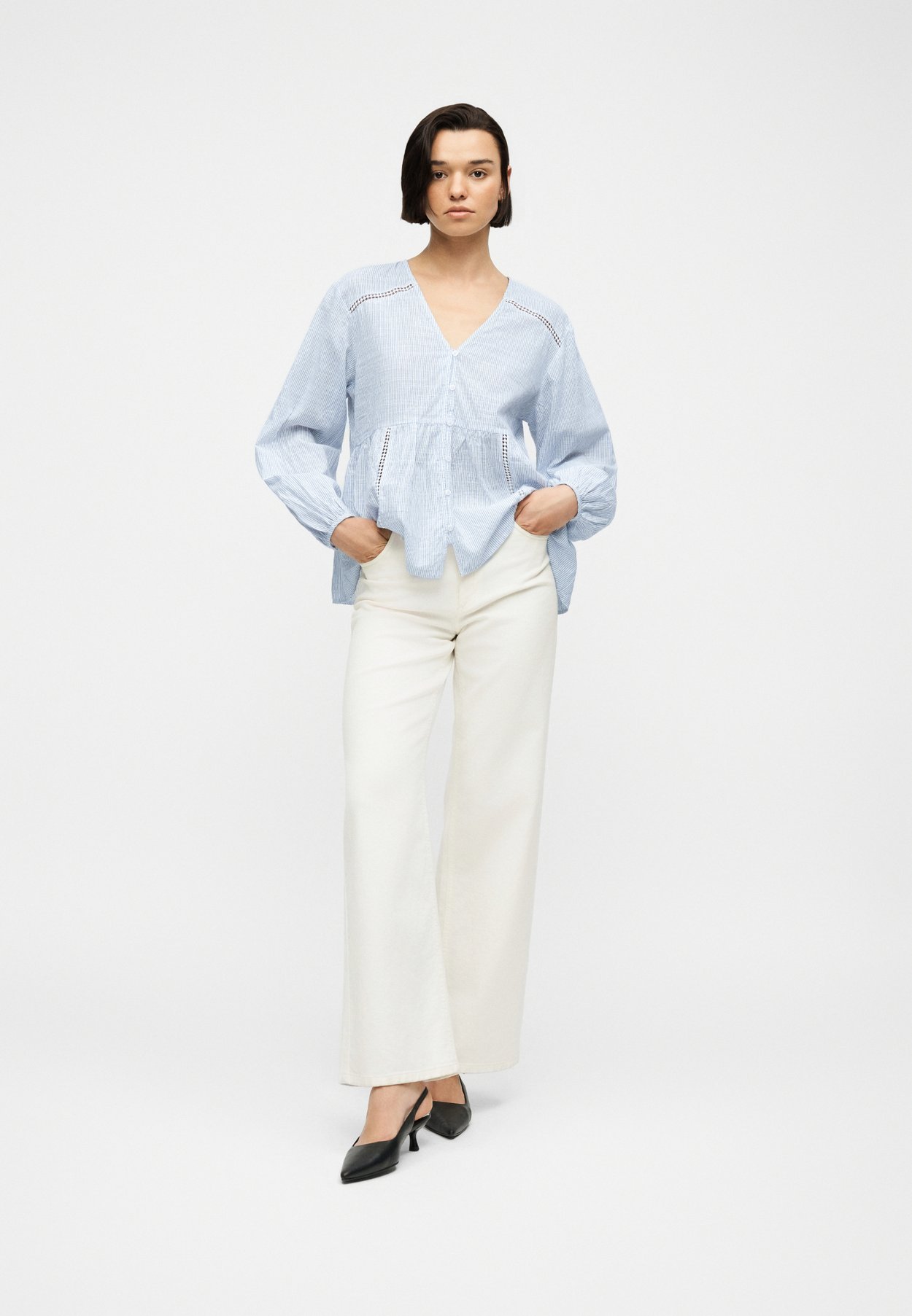 ONLNORA V NECK SHIRT