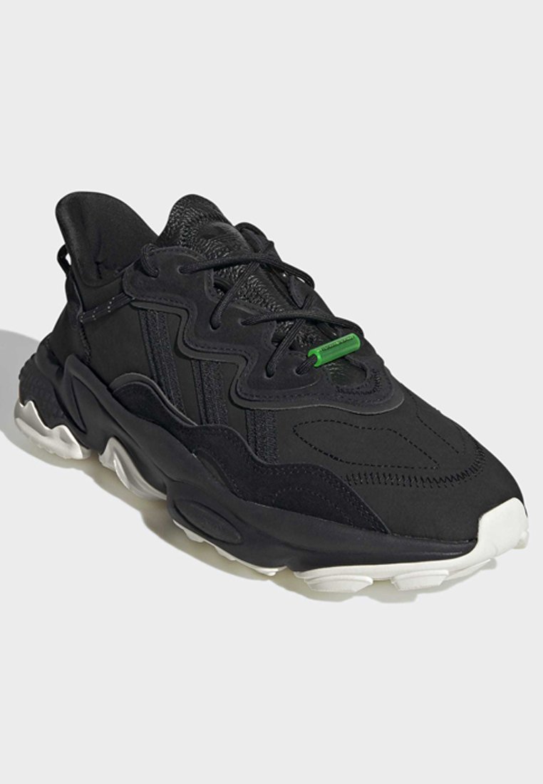 ozweego tr shoes black