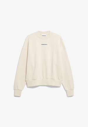 Sweatshirt crème avec des poignets et un ourlet côtelés, possède un col rond et "ARMEDANGELS" imprimé en bleu marine sur la poitrine.