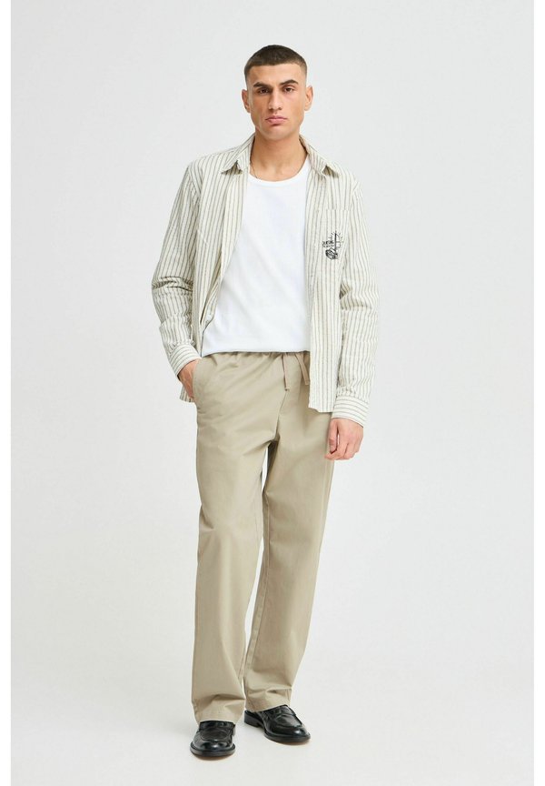 SDALANN STRAIGHT FIT - Trousers - laurel oak4