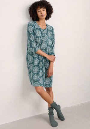 STAR CHART - Nightie - teal frost flower dark wreckage