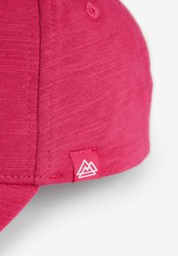 Next Caps - raspberry