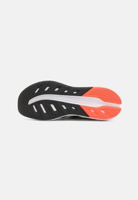 adidas Performance QUESTAR - Laufschuh Straße - footwear white/grey five/lucid lemon