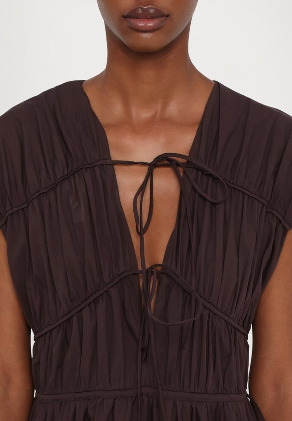 CERES DRESS - Maxi dress - chocolate4