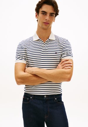 LIQUID SEASONAL  - Polo - ivory petal/navy