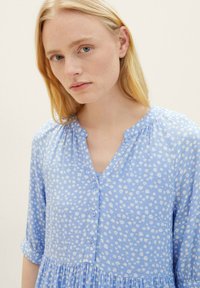 TOM TAILOR DENIM Freizeitkleid - light blue flower print