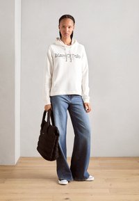 Marc O'Polo LONG SLEEVE HOODED LOGO PRINT - Camisola - white cotton