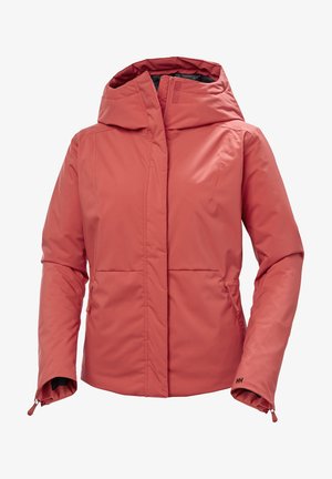 Chaqueta aislante roja con capucha, que cuenta con un cierre frontal y dos bolsillos laterales. Textura suave y diseño ajustado, con letras de la marca visibles.