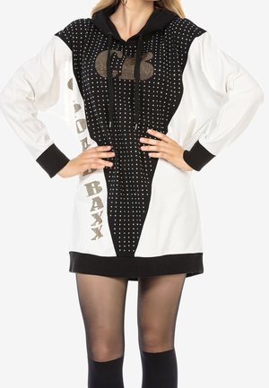 Sukienka z dżerseju