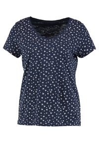Camiseta de color azul marino hecha de algodón, con escote en V y mangas cortas. La tela presenta un patrón de corazones blancos en toda su superficie.