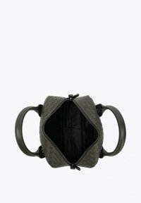 Borsa a tracolla in pelle intrecciata grigia con due manici tondi, chiusura con zip e un interno in tessuto nero liscio. Presenta una forma rettangolare e una superficie testurizzata.