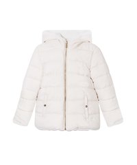 Biała kurtka ocieplana z zapięciem na zamek, kapturem i dwiema bocznymi kieszeniami. Charakteryzuje się pikowaną fakturą i kontrastowym wykończeniem. Miły w dotyku, ciepły materiał.