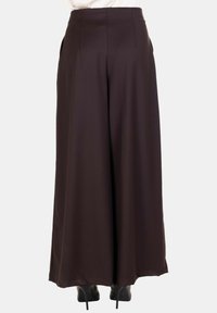 Non selezionato, marrone