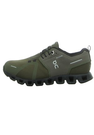 On CLOUD 5 WATERPROOF - Scarpe da allenamento - olive black
