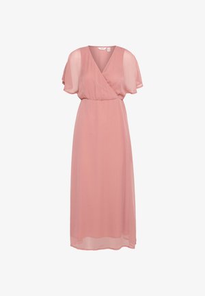 Vestido maxi en suave chiffon rosa, con un diseño envolvente, mangas cortas con vuelo y una cintura fruncida para una silueta fluida.
