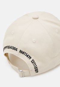Only & Sons ONSHARVEY NUMBER UNISEX - Boné - off-white