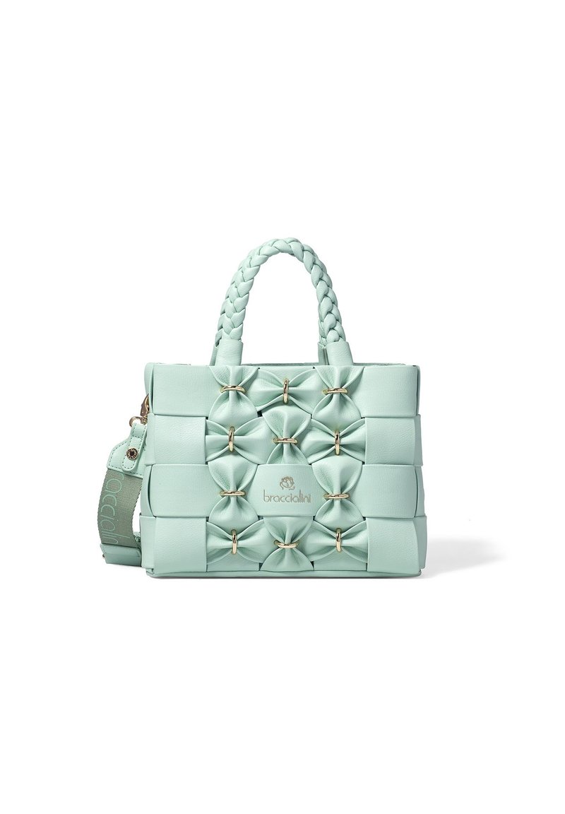 Mintgroene handtas met een geborduurd ontwerp, voorzien van decoratieve strikken en hardware in goudkleur. Vlecht handvat; afneembare schouderband inbegrepen.