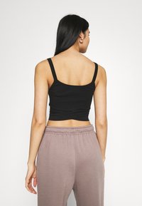 Even&Odd Top - black