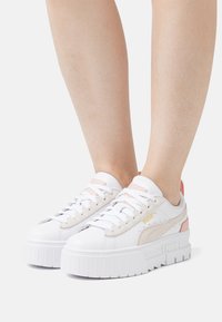 Puma - MAYZE GENTLE - Sporta apavi - white/rose dust Miniatūras attēls 1