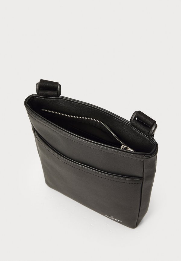 MONO LOGO FLAT PACK  - Cross body bag2