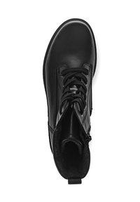 Bottine en cuir noir à lacets, avec une doublure intérieure texturée et une fermeture éclair sur le côté pour un enfilage facile. Fini lisse avec bout arrondi.
