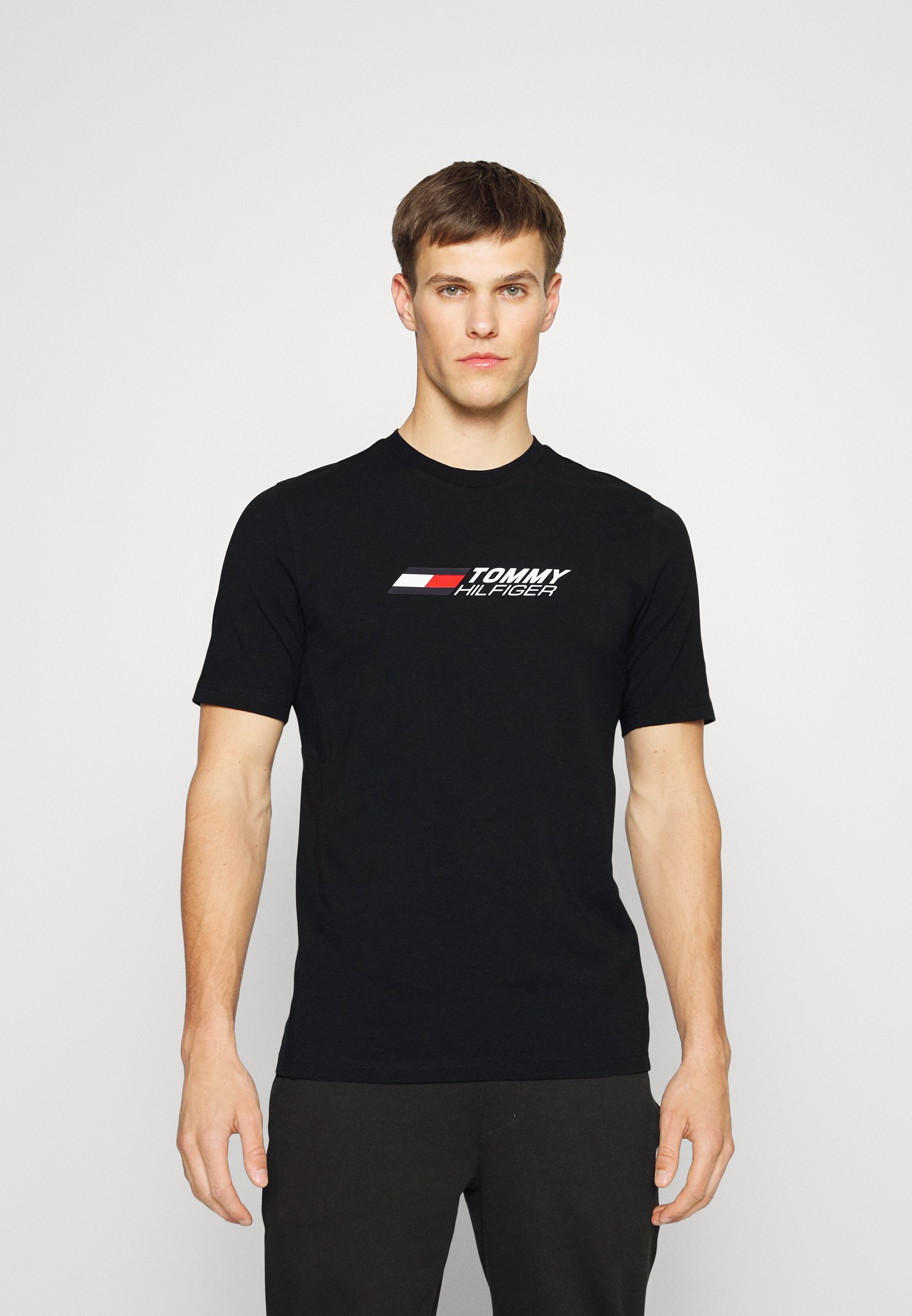 Tommy hilfiger large logo t shirt Clearance
