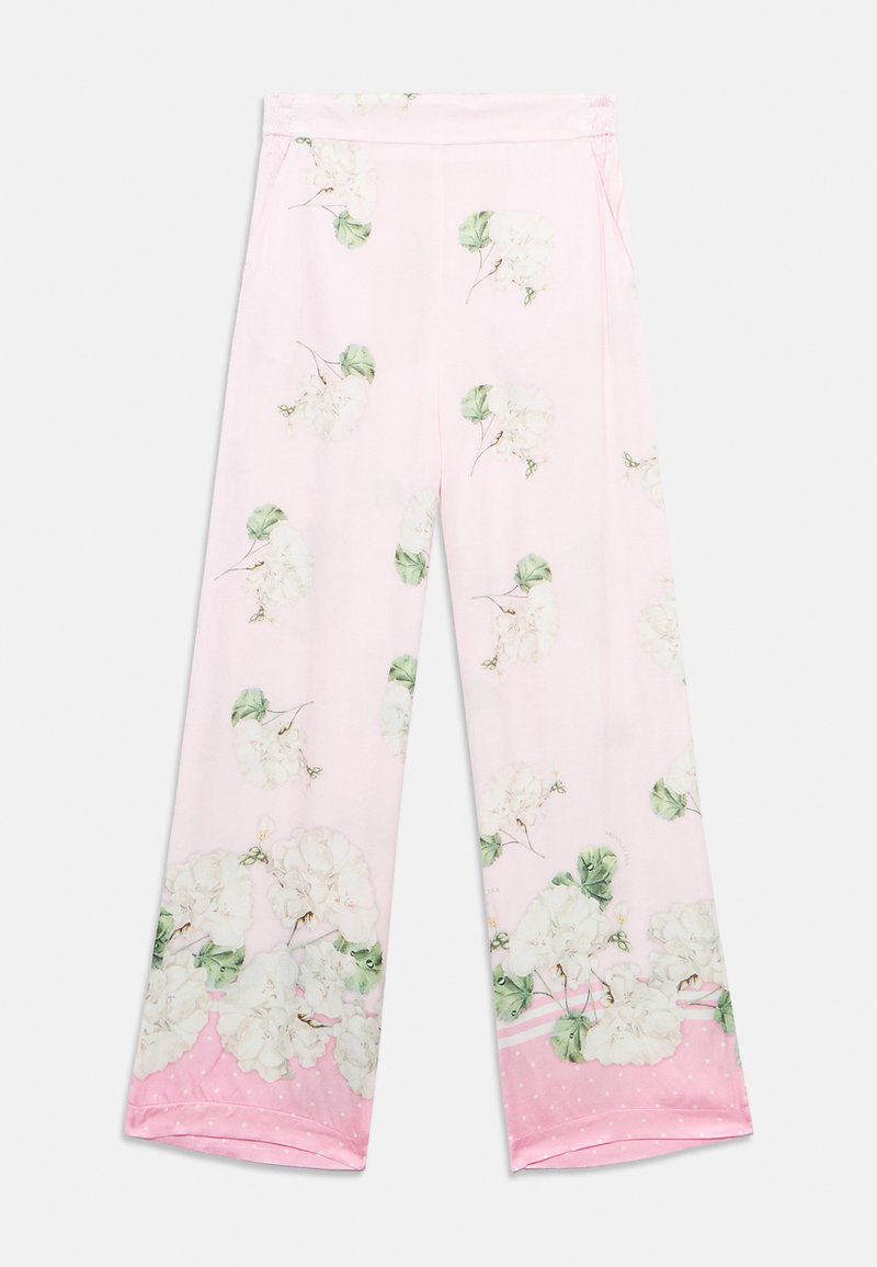 Ροζ ανοιχτόχρωμο παντελόνι με φαρδιά βάση, με λευκό φλοράλ μοτίβο και πράσινα φύλλα, που διαθέτει πιο σκούρο ροζ στρίφωμα με λευκές πουά και ρίγες.