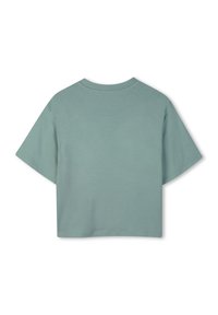 Camiseta corta de manga corta y corte crop en mezcla de algodón verde claro. Presenta un escote redondo y una tela suave con una ligera textura.