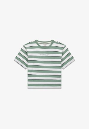 T-shirt à manches courtes rayé vert et blanc avec des rayures accent noir et le logo "GUESS JEANS" brodé sur le devant. Encolure ronde.