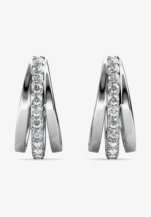 Orecchini in argento con un design intrecciato e una fila di piccoli diamanti rotondi lungo un lato, finitura lucida e texture liscia.